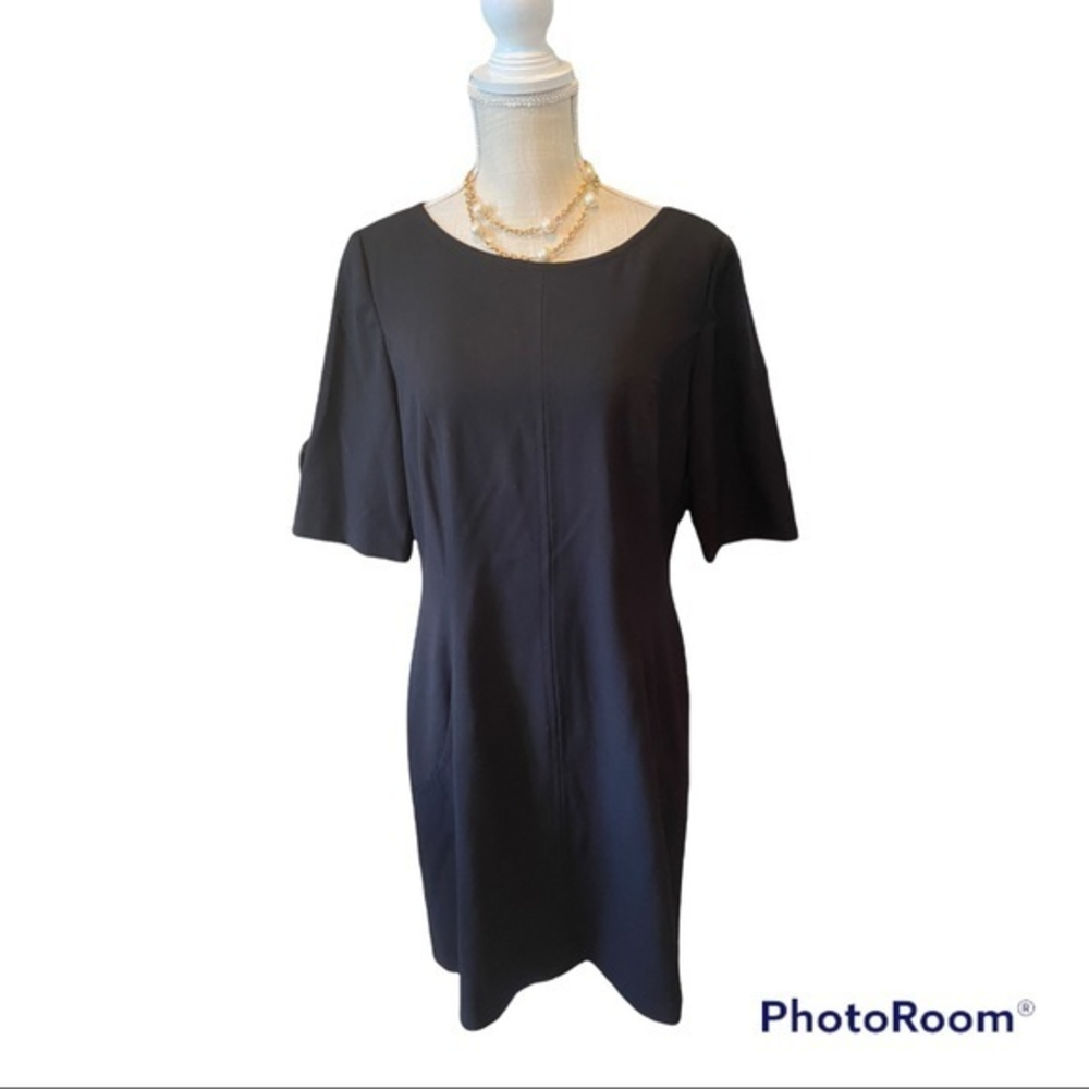 Tahari size 12 NWT black midi dress
